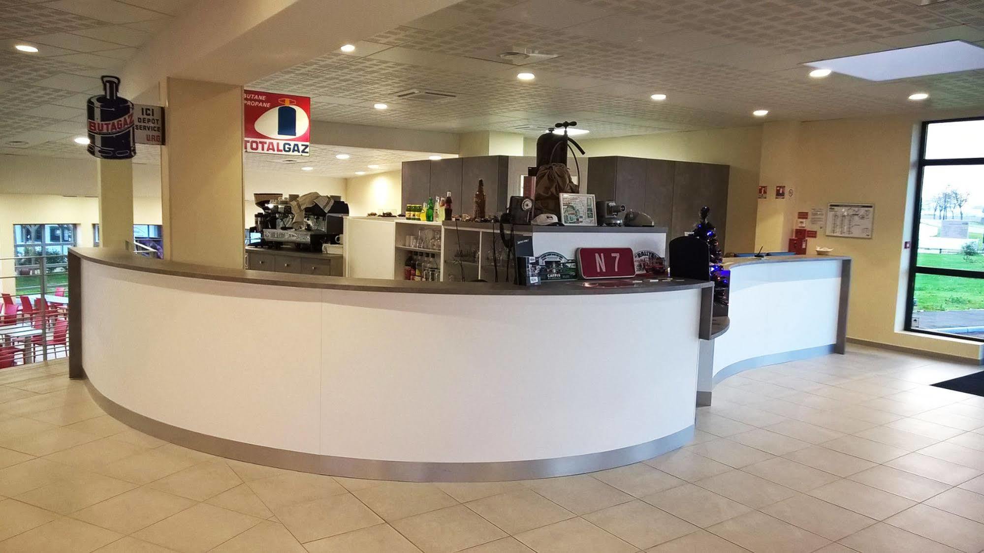 Brit Hotel Montargis Mormant-sur-Vernisson Kültér fotó